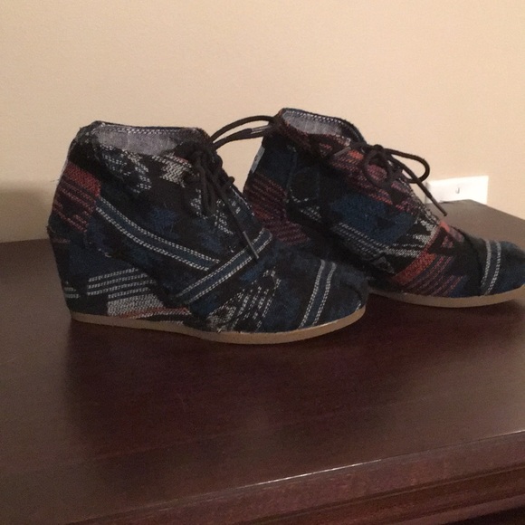 Toms Shoes - Toms shoes